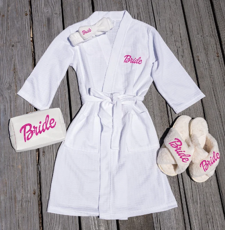 women's pajamas for a night of deep sleepPink and White Set (Waffled Robe+Fluffy Slippers+Headband+Make up Bag)