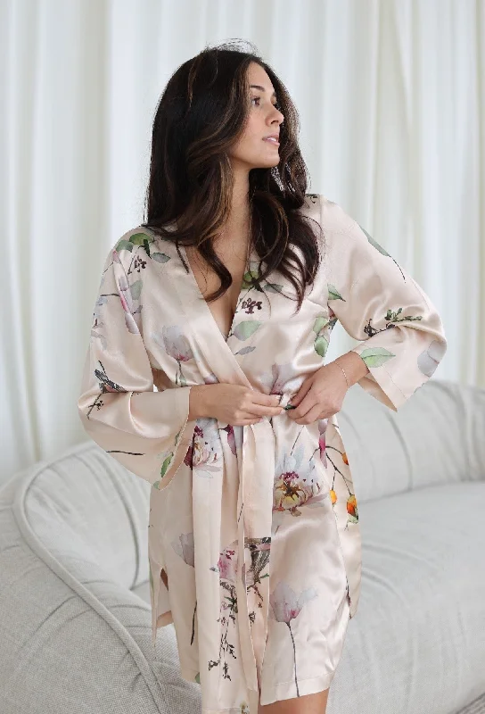 women's pajamas with a touch of luxury100% Pure Silk Robe Floral Print