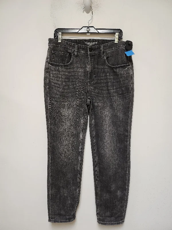 Women's Jodhpurs with Keyhole NeckJeans Straight By Chicos In Black Denim, Size: 8