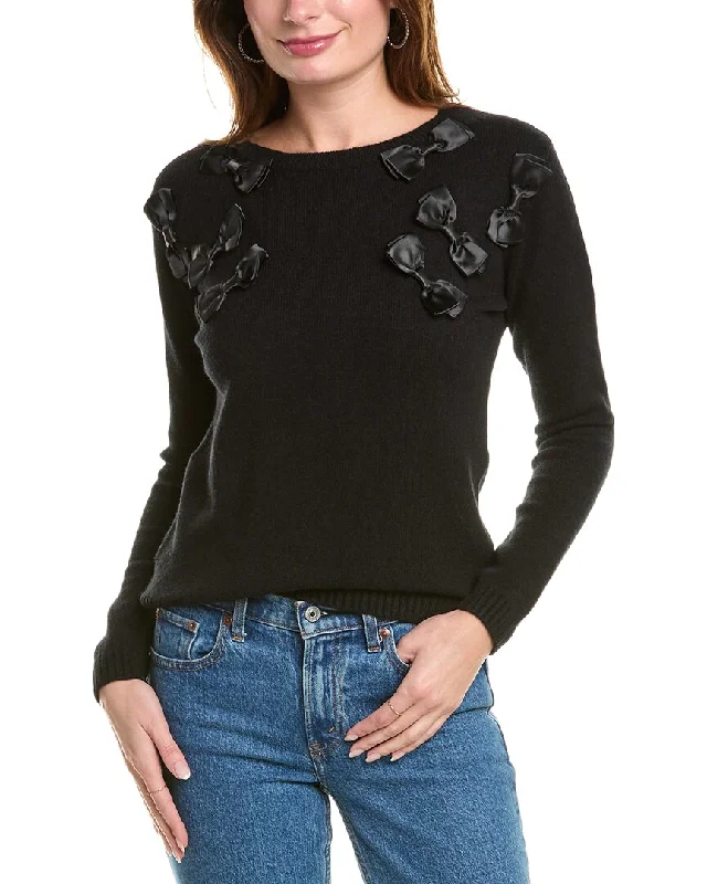 Women's Wide Collar SweatersGracia Bow Appliques Sweater