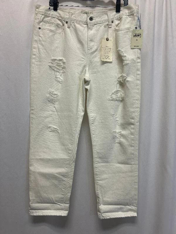 Women's Jodhpurs with Asymmetrical HemJeans Boot Cut By Lucky Brand In White Denim, Size: 14