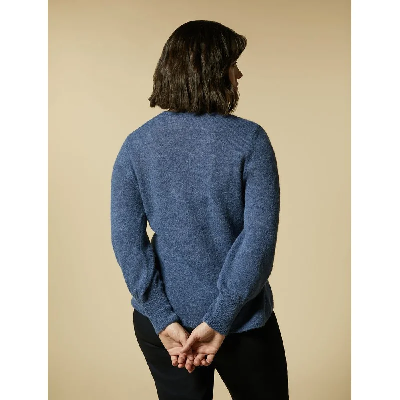 Women's V-Shaped Collar SweatersAMABILE