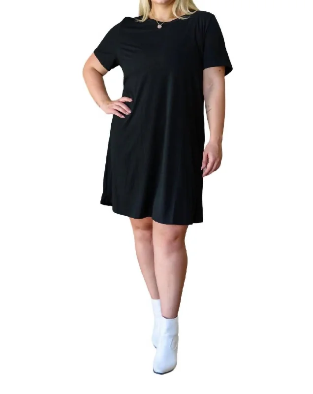 Women's U-Back DressesCome Over Now T-Shirt Dress In Black