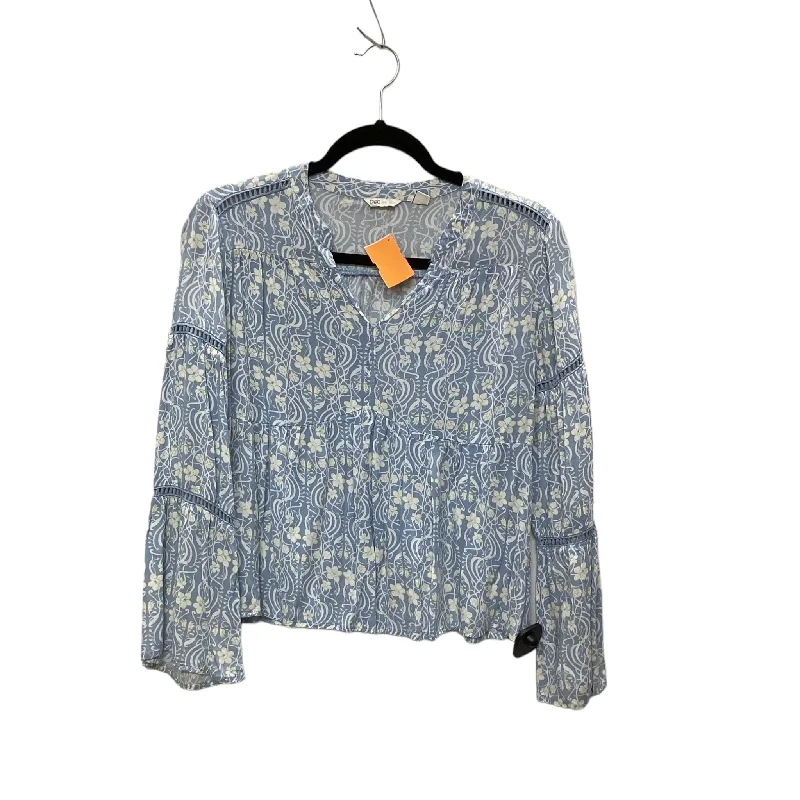 Women's Blouse with PocketsTop Long Sleeve By Cato  Size: S